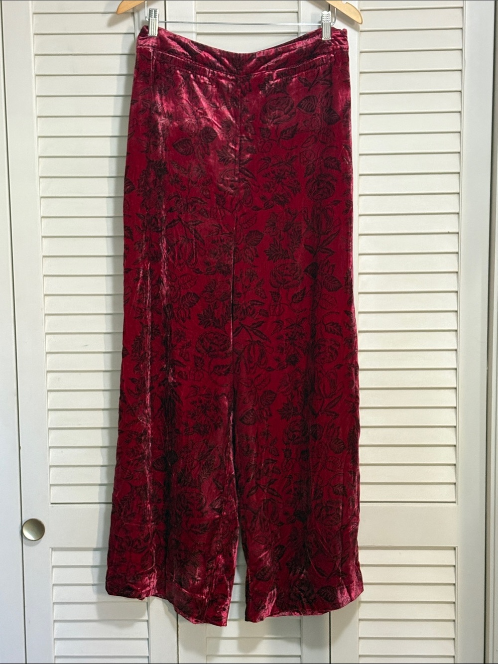 NWT ANTHROPOLOGIE 12 high waist, velvet floral trouser pants, in raspberry